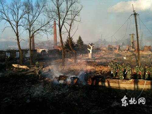 黑龙江伊春鞭炮厂爆炸现场仍有明火