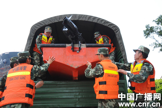 厦门海警防汛抢险演练提高部队抢险救灾能力