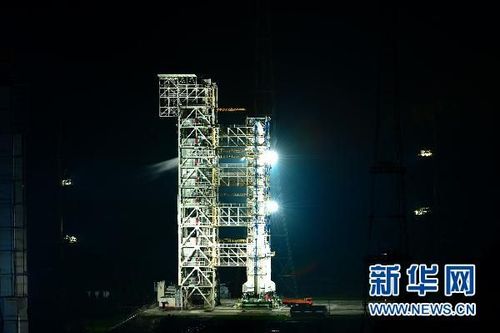 中国成功发射"鑫诺六号"通信广播卫星