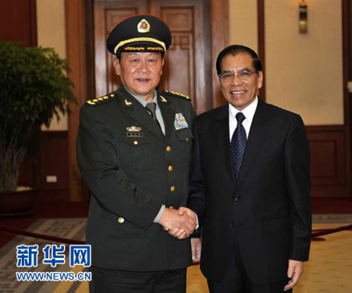 梁光烈在越南会见越共总书记农德孟