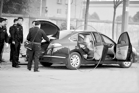 安徽官员供述杀情人动机:拒给200万贷款遭威胁