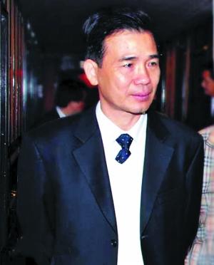 许建强和马仔李建定被判死刑并于昨日执行,而黑老大"卤味钦"林国钦却