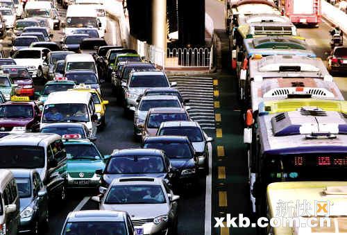 治堵北京限定上牌数 广州或借鉴停车收费标准