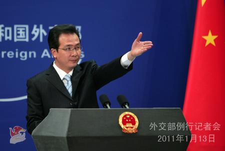 外交部发言人洪磊主持例行记者会。