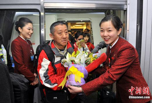 中国先后派八架飞机赴埃及 接回滞留人员1848