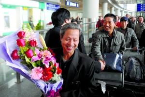 �������磬43�������������ǳ����������з���Ա�ɵֱ����׶����ʻ������������� ��� ��
