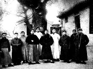 ë���ھ��ĵ�һ��ס��