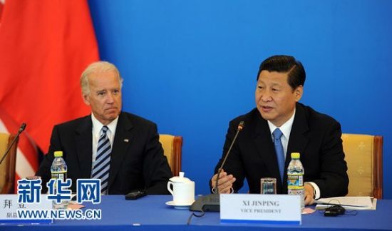 8月19日，中国国家副主席习近平与来访的美国副总统拜登在北京饭店共同出席中美企业家座谈会。新华社记者 张铎 摄 