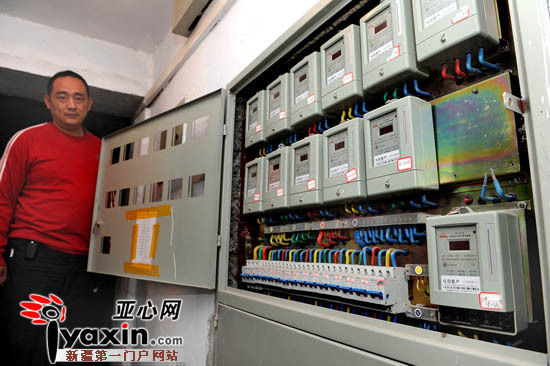 下水不通引冲突 新疆乌鲁木齐米东区一住户电