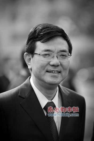 薛晓峰当选中山市委书记