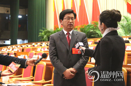 陈金彪当选温州市长 称为人民的富足倾注