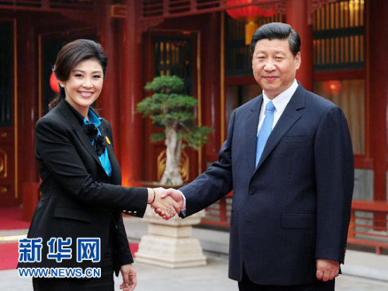 4月18日，国家副主席习近平在北京钓鱼台国宾馆会见泰国总理英拉。 新华社记者 李涛 摄
