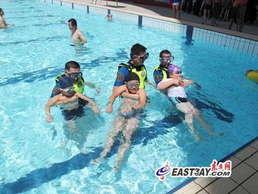 “野泳”溺水频发沪青少年发起暑期防溺水安全倡议