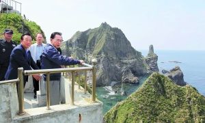 日本首相抗议韩国总统登竹岛