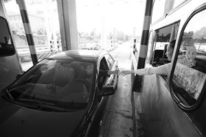 ��������8ʱ���������������շѿ�û��ӵ������