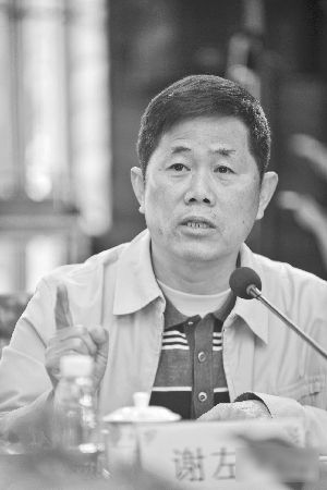 退休两年后自首承认受贿求轻判