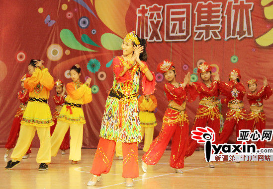 新疆克拉玛依教育局举办阳光体育校园集体舞大