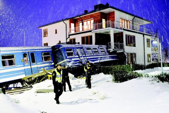 瑞典女清洁工偷开火车撞入民宅