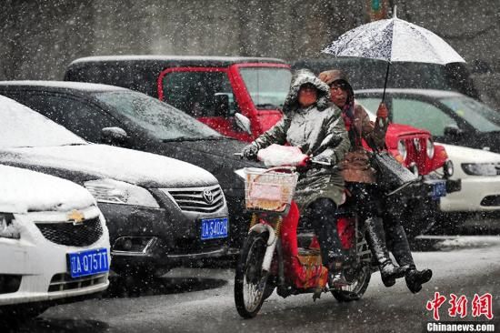 3��12�գ���������ðѩ���С����գ������ս���ѩ��������д������㡣��ѩ�������������ڶ������ٹرա������緢 �ں��� ��