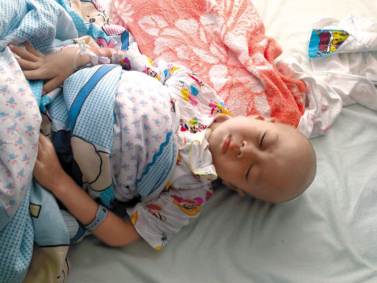 4龄童患罕见淋巴瘤_新浪新闻