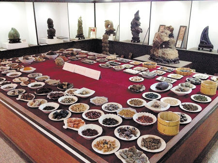 这桌满汉全席只能看不能吃_新浪新闻