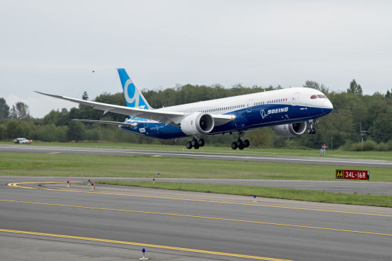 波音787-9飞机成功首飞:中国国航订购15架