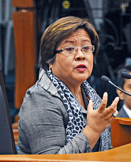 2011��8�£���˾�������������������������¼������������߻��档��ͼƬ��������ǵ��ձ���