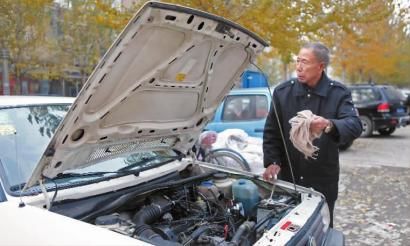 78岁老人驾车55年零事故