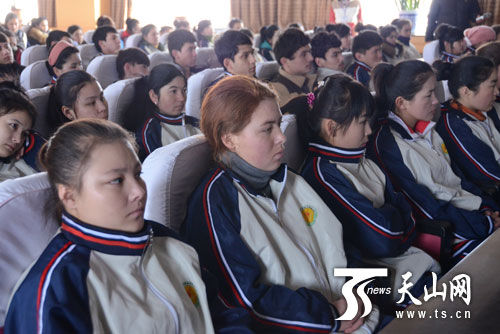新疆教育系统民语宣讲团在乌鲁木齐职业大学宣