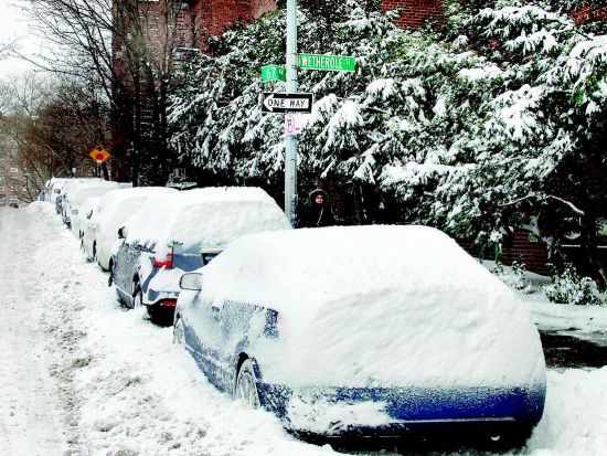 美国暴风雪已致16人死亡