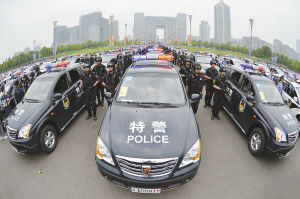 南京每天5000警力驻守街面