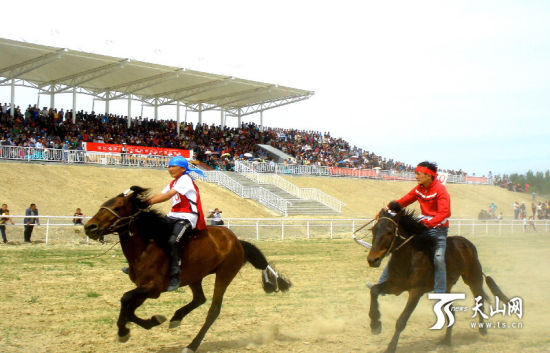 新疆裕民县举行第29届少数民族传统体育运动