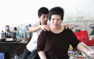 朱明志:带着母亲上学