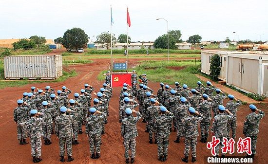 中国第12批赴南苏丹维和部队喜迎建党93周年