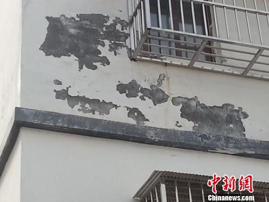 江苏徐州安置房小区数百居民家漏雨渗水(图)|拆