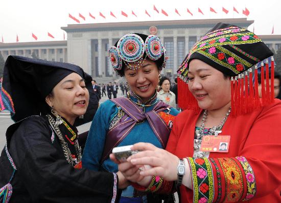 人口最少的少数名族_珞巴族原生态歌舞 犀鸟之魂 .中国网记者吴佳潼 摄(3)