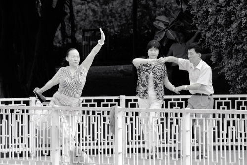 图文:深圳荔枝公园晨练的市民