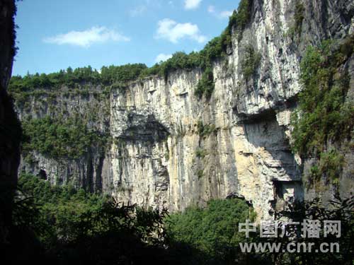 重庆武隆天坑探秘[组图]