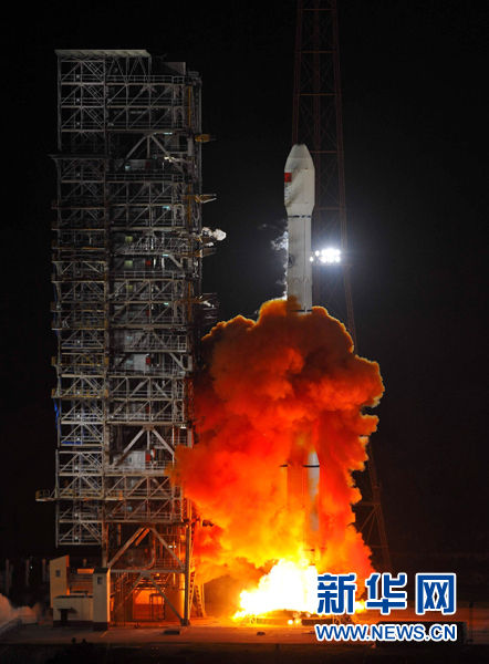 6月21日，在西昌卫星发射中心，“中星10号”卫星点火升空。