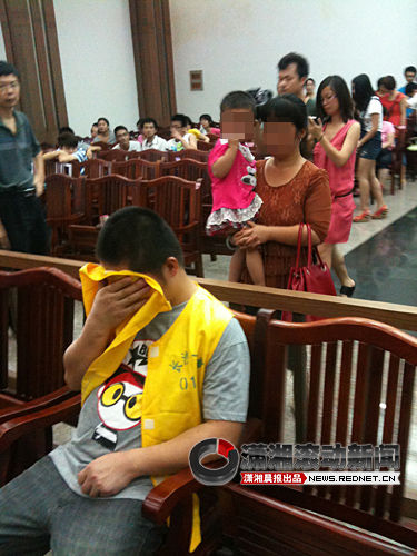 不甘离婚他喝酒放火烧家续:被判缓刑3年[图]