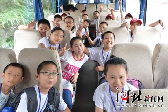 新闻夏令营正式起航 河马小记者飞抵杭州纪实