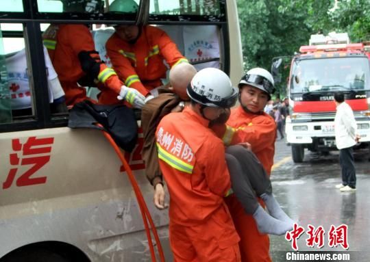 5月26日9时30分许,贵州省黔南州独山县基长镇阳地村发生一起交通事故