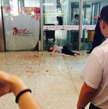 上海虹桥火车站发生血腥斗殴.网络图