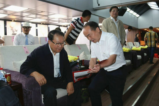 李长春现身韶山 李长春现身韶山