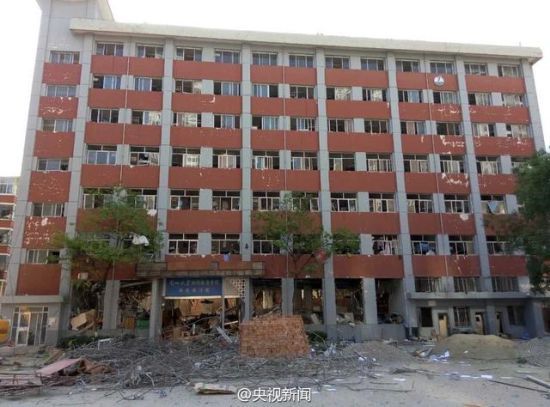 爆炸后的宿舍楼 爆炸后的宿舍楼
