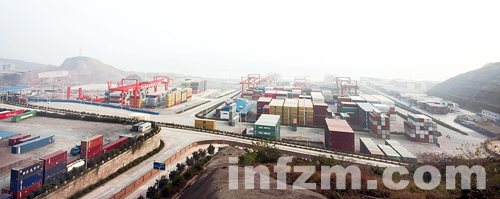 黄奇帆解密重庆经济增长:全国保8重庆冲14