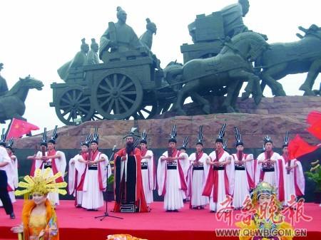 孔子第76代孙孔令绍激动地说,孔子从这个地方走出去,把他的儒家思想