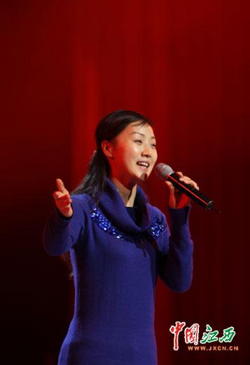 记者探营中国红歌会人民大会堂彩排现场(图)