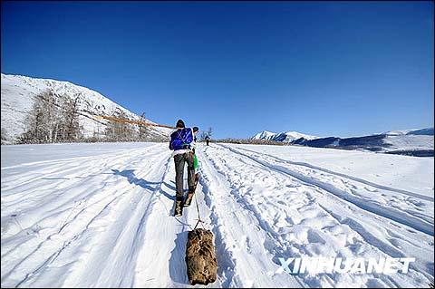 新疆喀纳斯景区重开 万里雪飘童话冬景