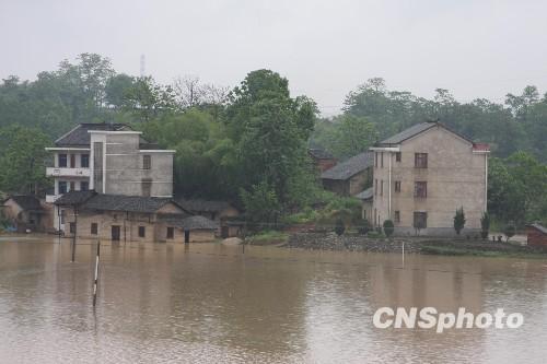 湖南多地迎入汛以来最强降雨_天气预报